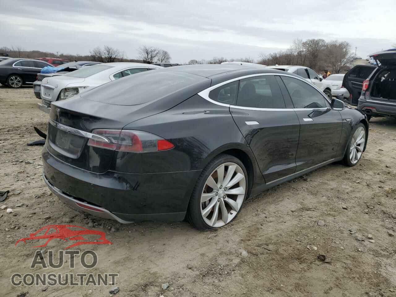 TESLA MODEL S 2013 - 5YJSA1CG3DFP28021