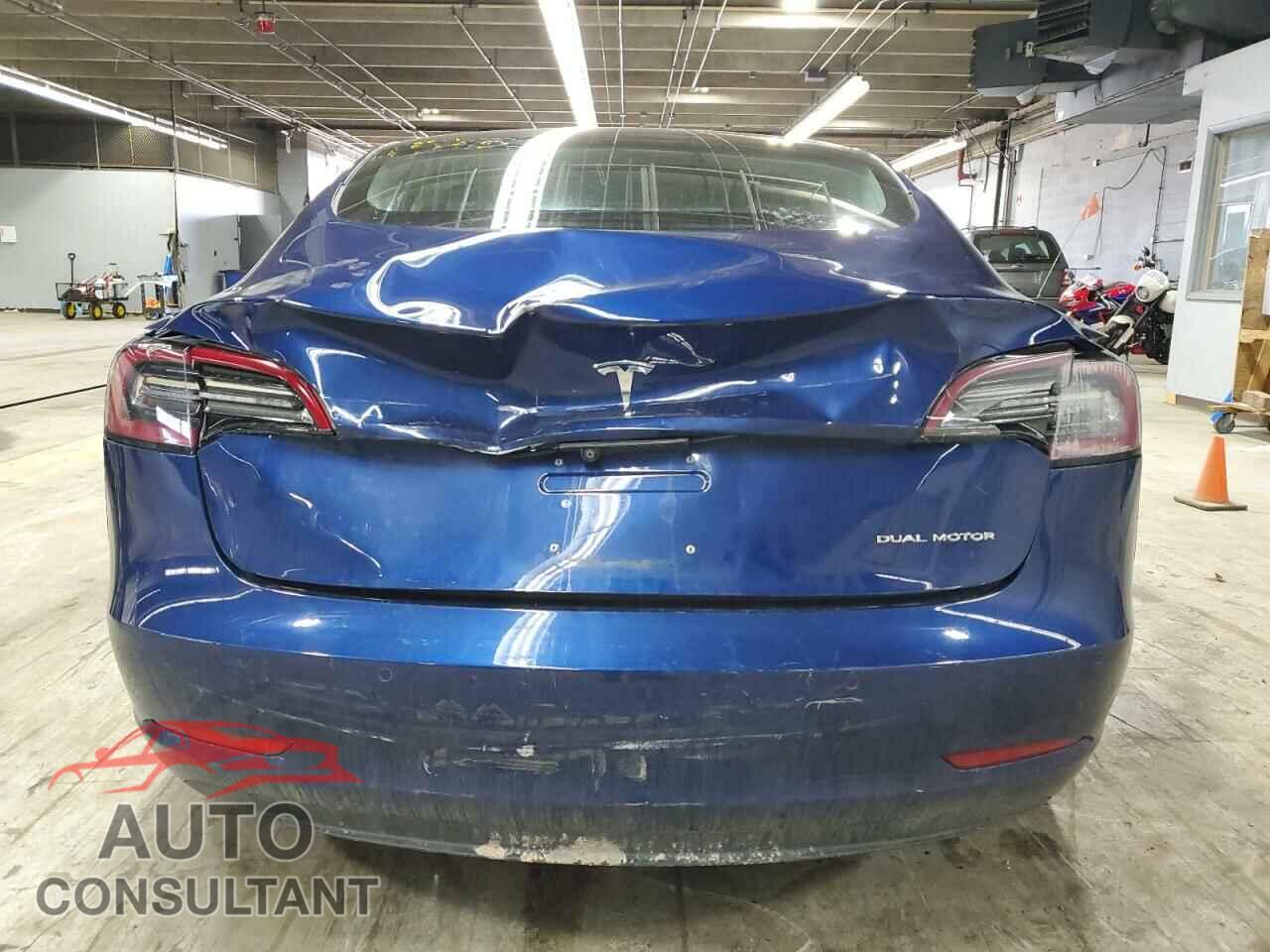 TESLA MODEL 3 2018 - 5YJ3E1EB8JF093562