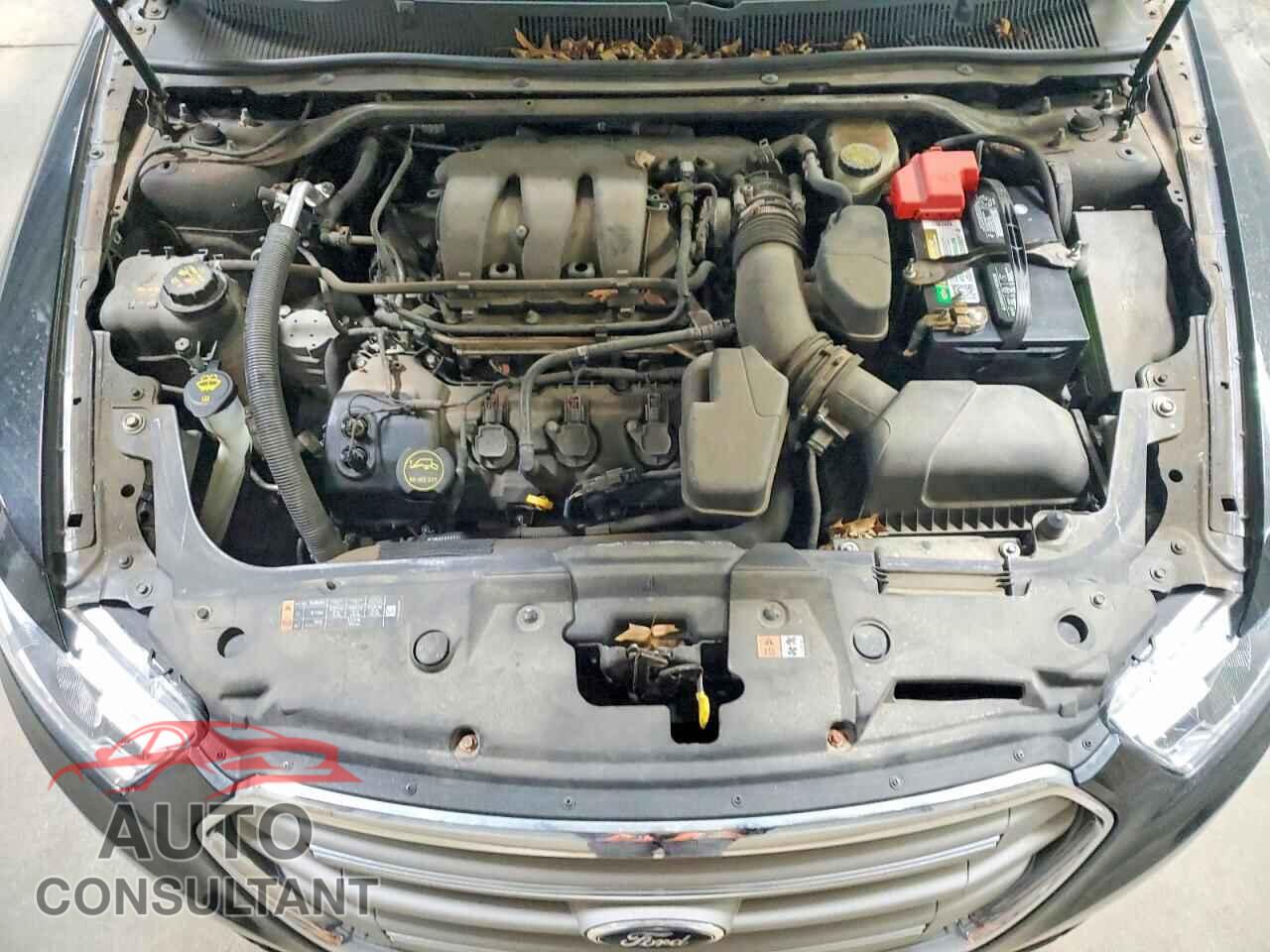 FORD TAURUS 2015 - 1FAHP2E82FG179494