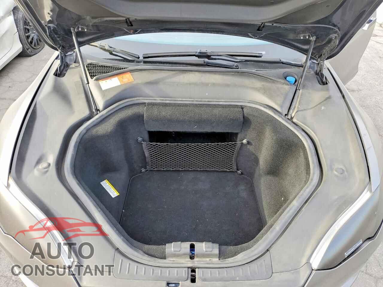 TESLA MODEL S 2015 - 5YJSA1E16FF111966