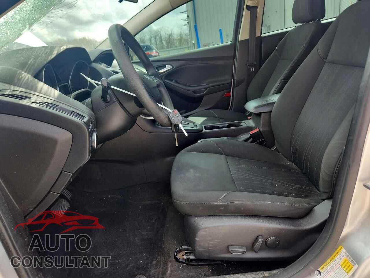 FORD FOCUS 2016 - 1FADP3F25GL202998