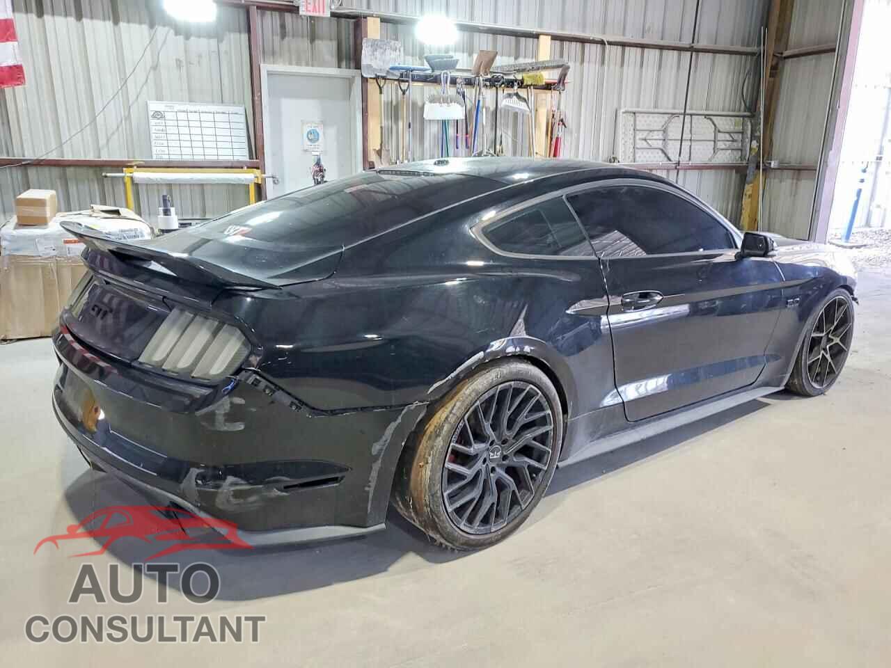 FORD MUSTANG 2017 - 1FA6P8CF8H5257173