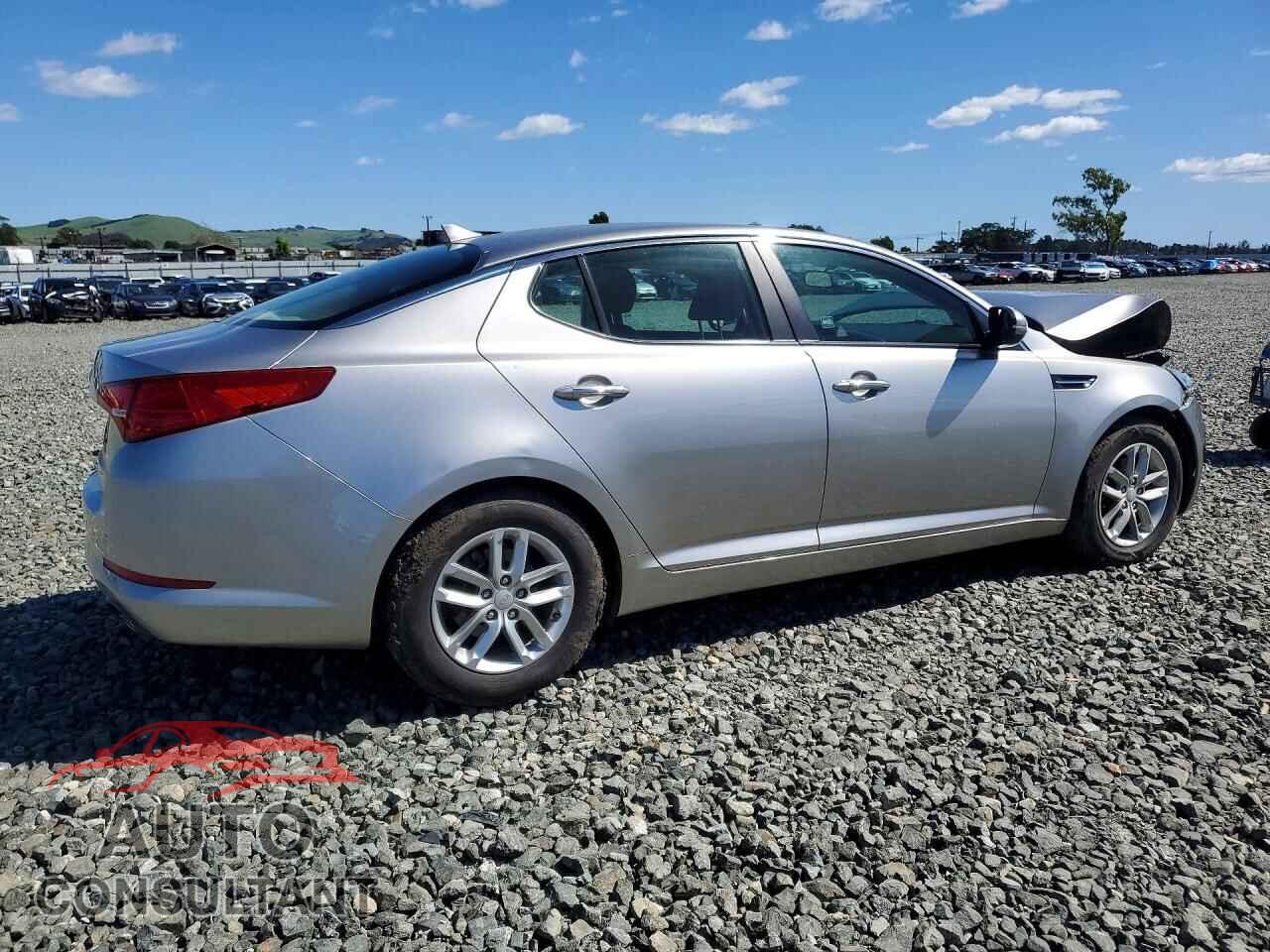 KIA OPTIMA 2013 - KNAGM4A79D5305511