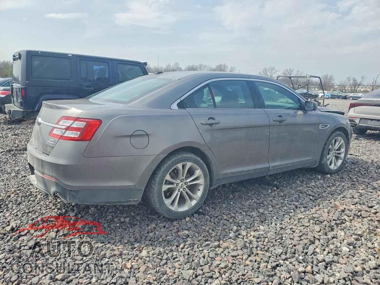 FORD TAURUS 2013 - 1FAHP2E82DG100631