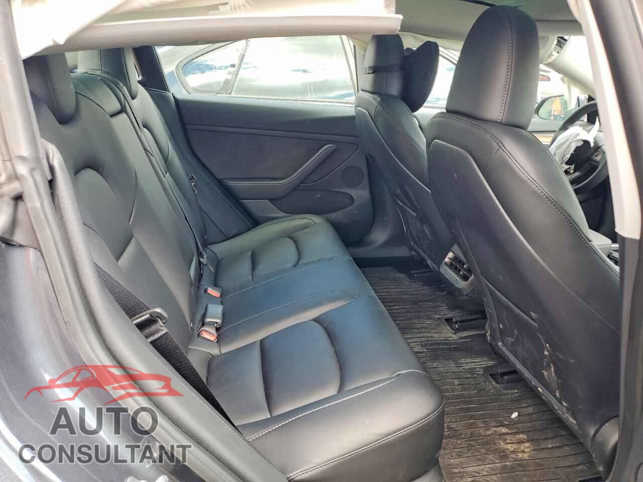 TESLA MODEL 3 2023 - 5YJ3E1EA8PF554775