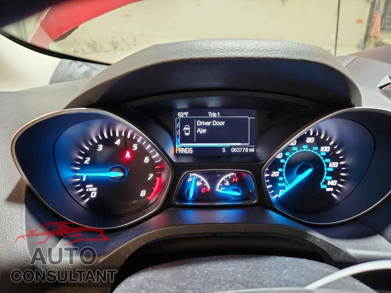 FORD ESCAPE 2015 - 1FMCU9G96FUC67263