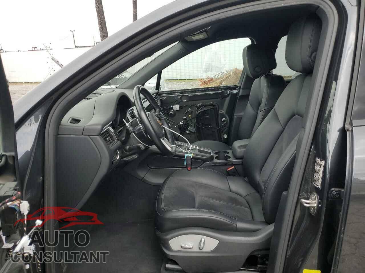 PORSCHE MACAN 2018 - WP1AA2A52JLB19268
