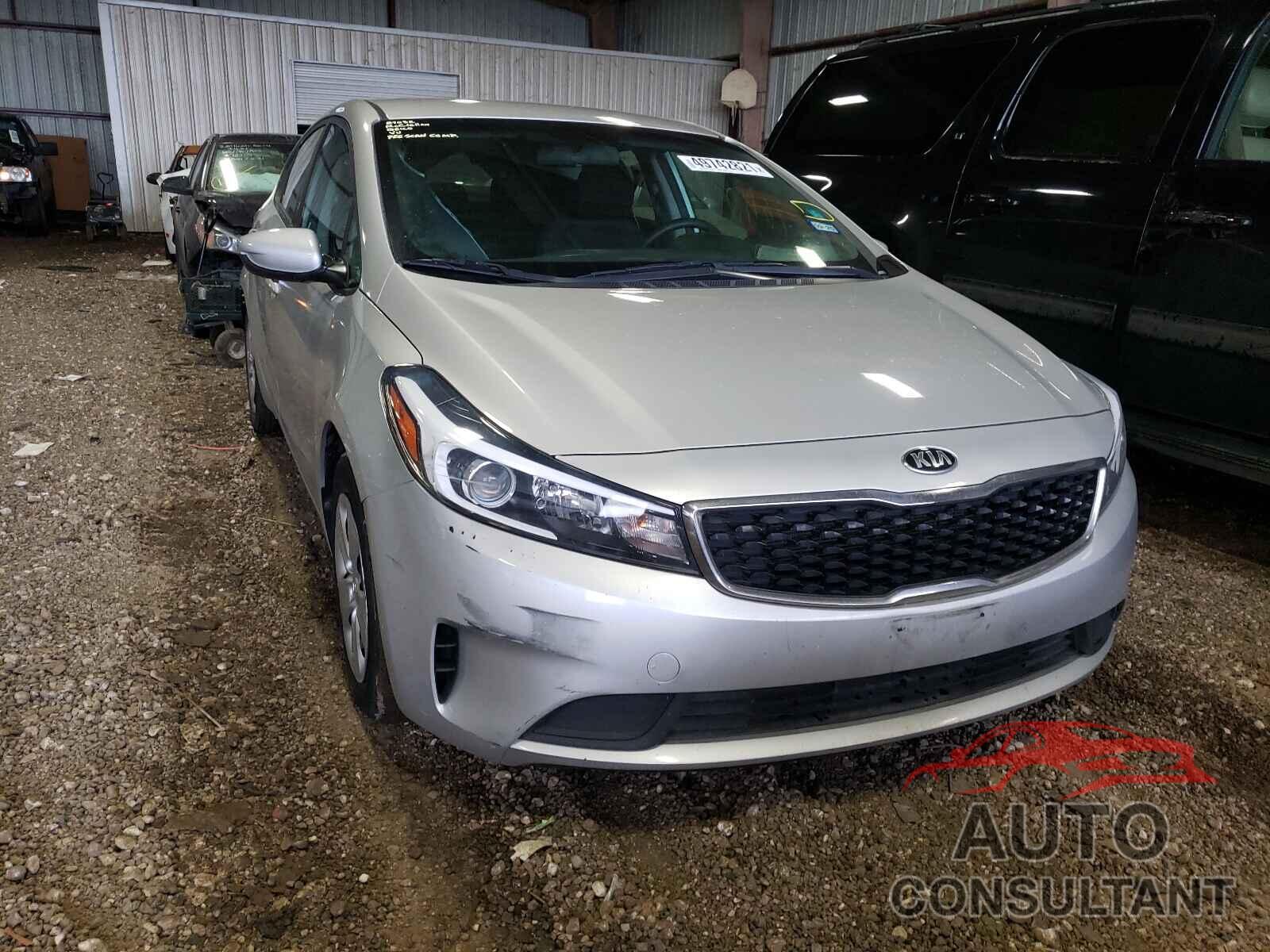 KIA FORTE 2018 - 3KPFK4A72JE228100