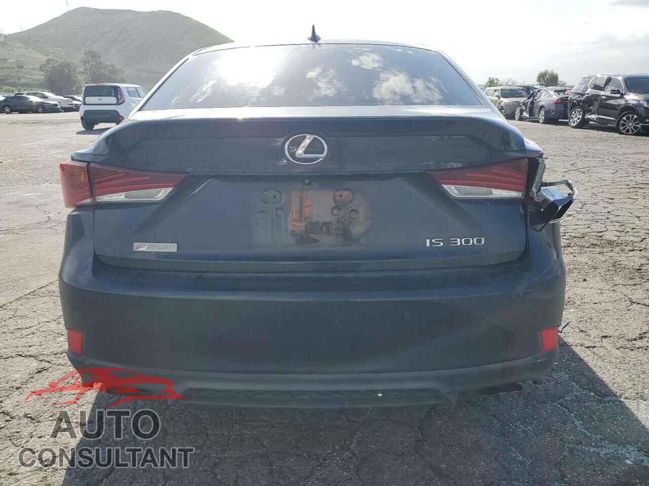 LEXUS IS 2018 - JTHBA1D21J5072626