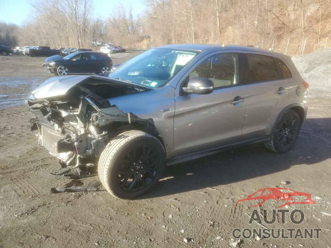 MITSUBISHI OUTLANDER 2018 - JA4AR3AUXJZ028618