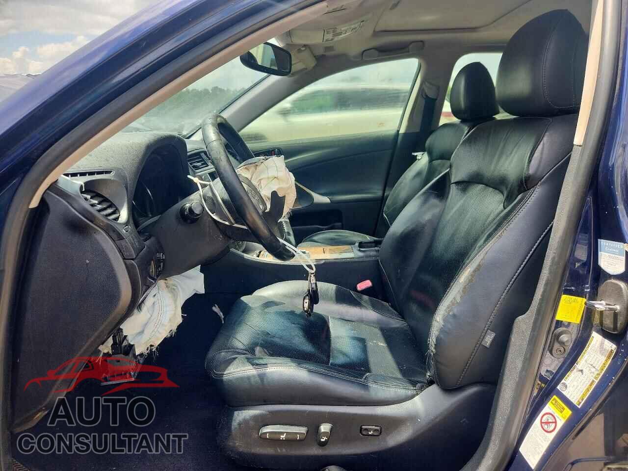 LEXUS IS 2011 - JTHBF5C21B5146994