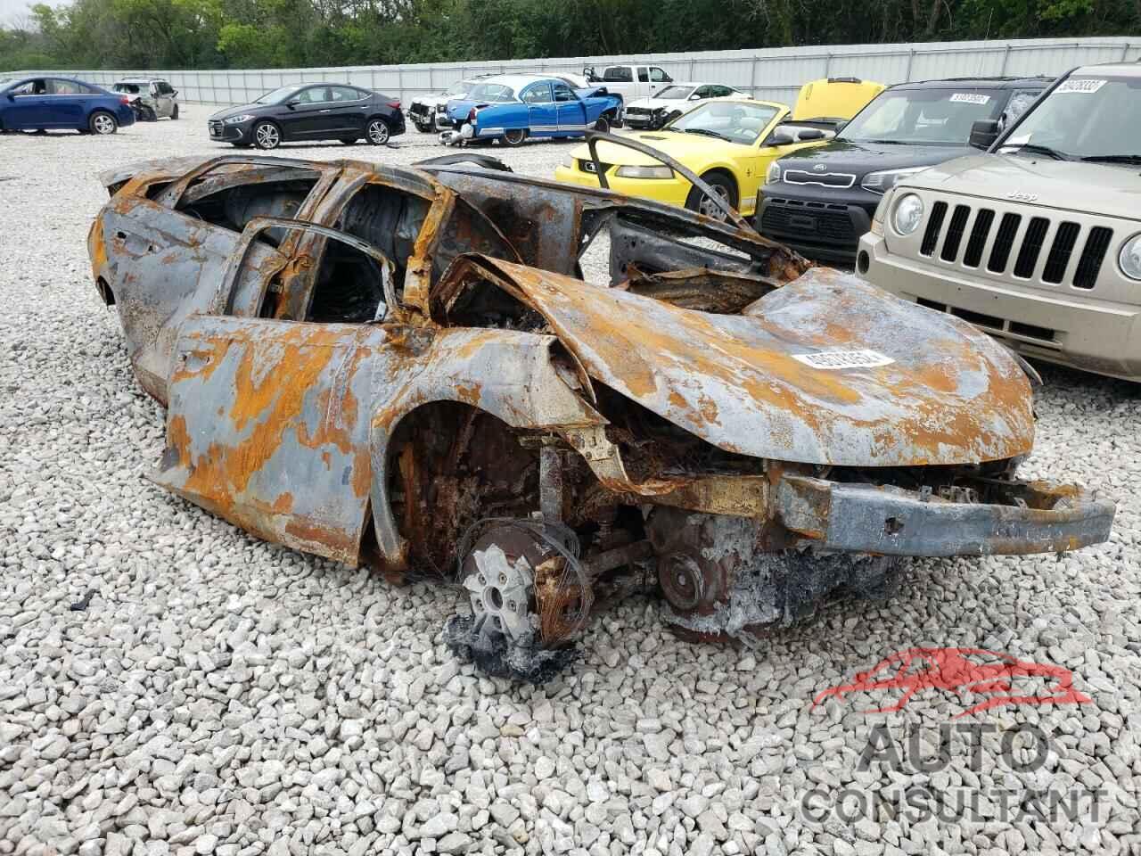 VOLKSWAGEN PASSAT 2017 - 1VWAT7A32HC055179