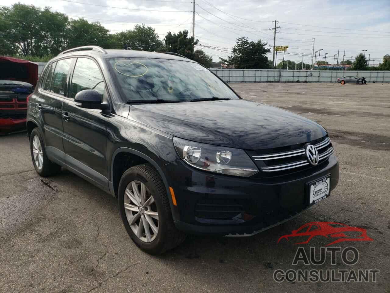 VOLKSWAGEN TIGUAN 2017 - WVGBV7AX8HK051739