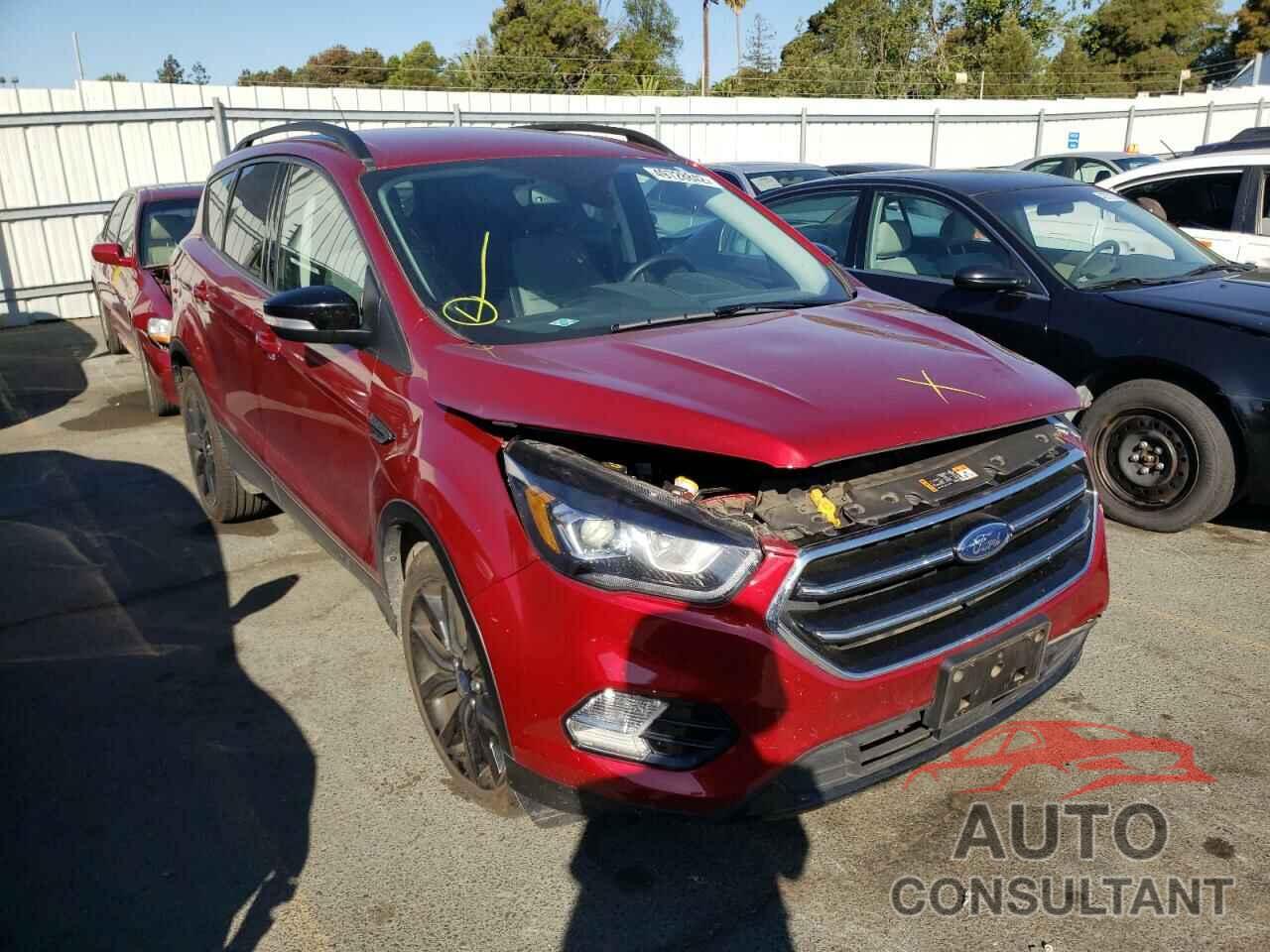 FORD ESCAPE 2017 - 1FMCU0J96HUC51684