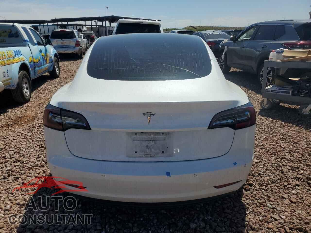 TESLA MODEL 3 2018 - 5YJ3E1EA0JF053290