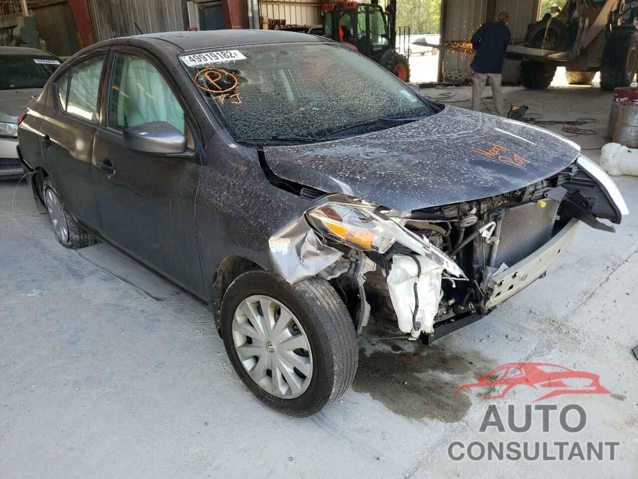 NISSAN VERSA 2018 - 3N1CN7AP5JL814381