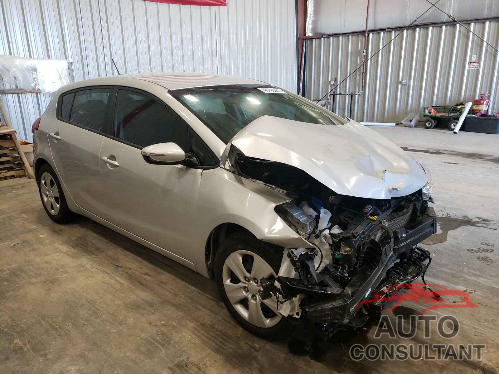 KIA FORTE 2016 - KNAFK5A88G5657581
