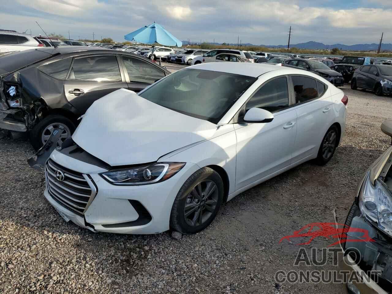 HYUNDAI ELANTRA 2018 - 5NPD84LF7JH385482