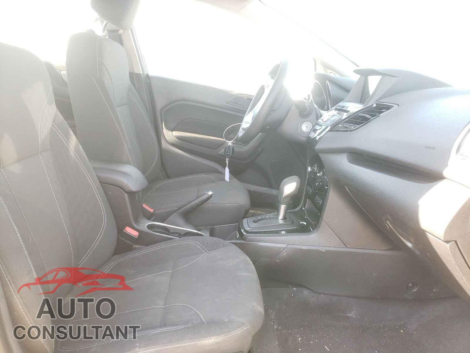 FORD FIESTA 2019 - 3FADP4EJ5KM124695