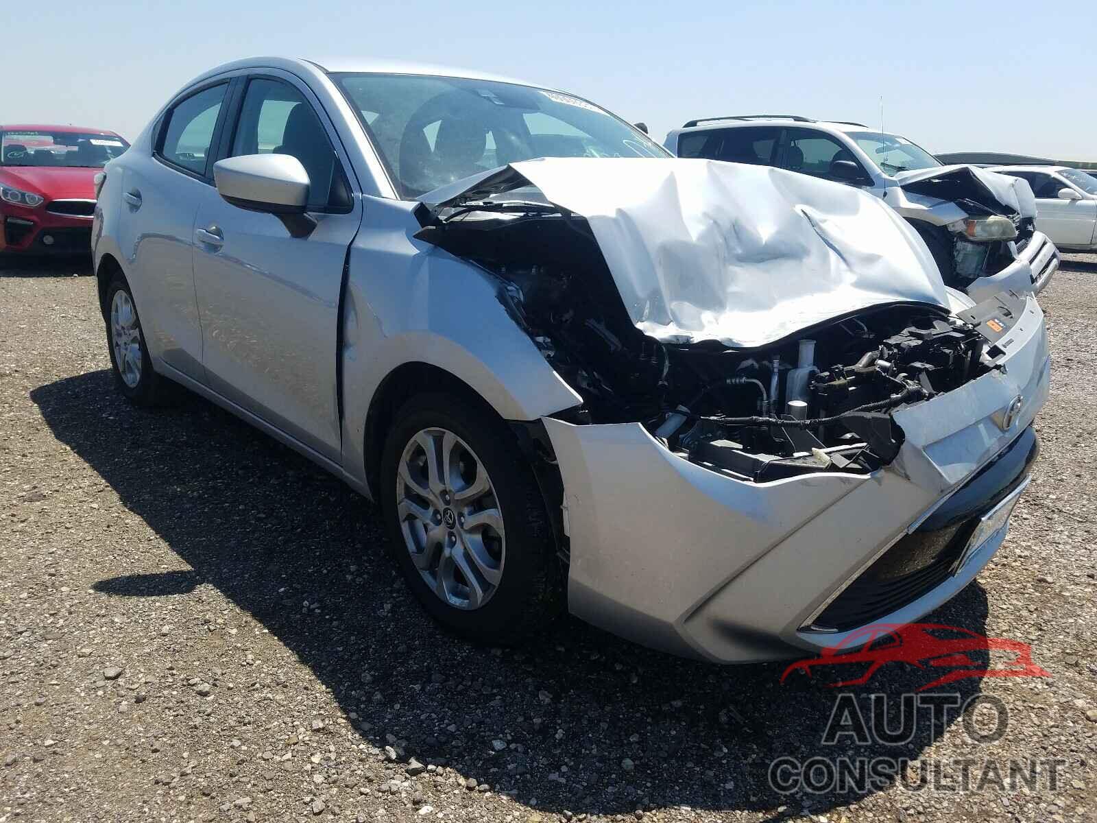 TOYOTA YARIS 2018 - 3MYDLBYV3JY326016