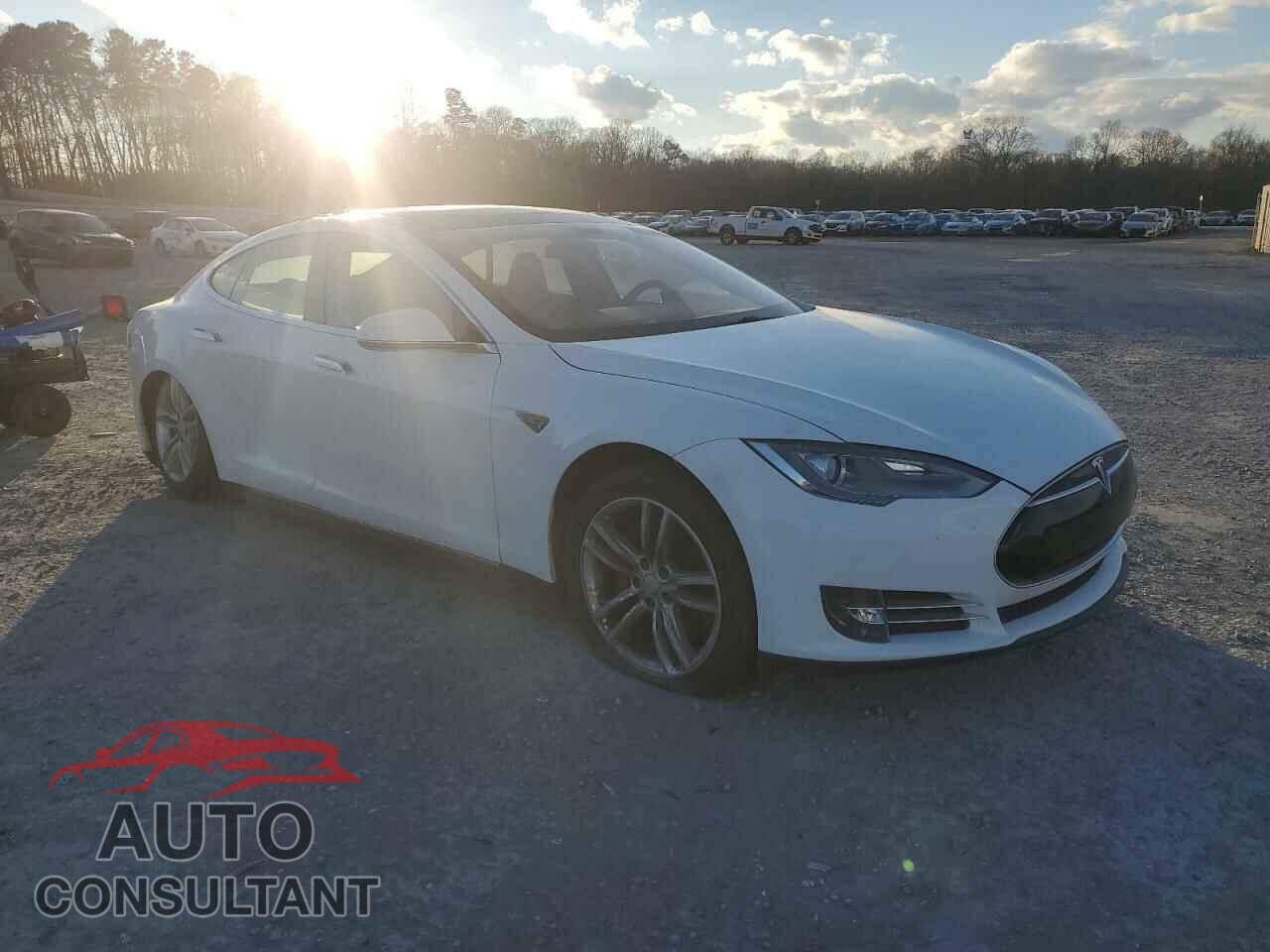 TESLA MODEL S 2013 - 5YJSA1CN5DFP04320