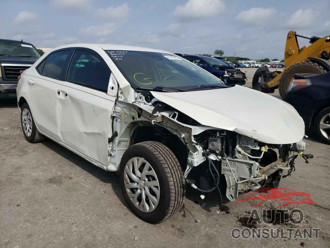 TOYOTA COROLLA 2018 - 5YFBURHE5JP771496