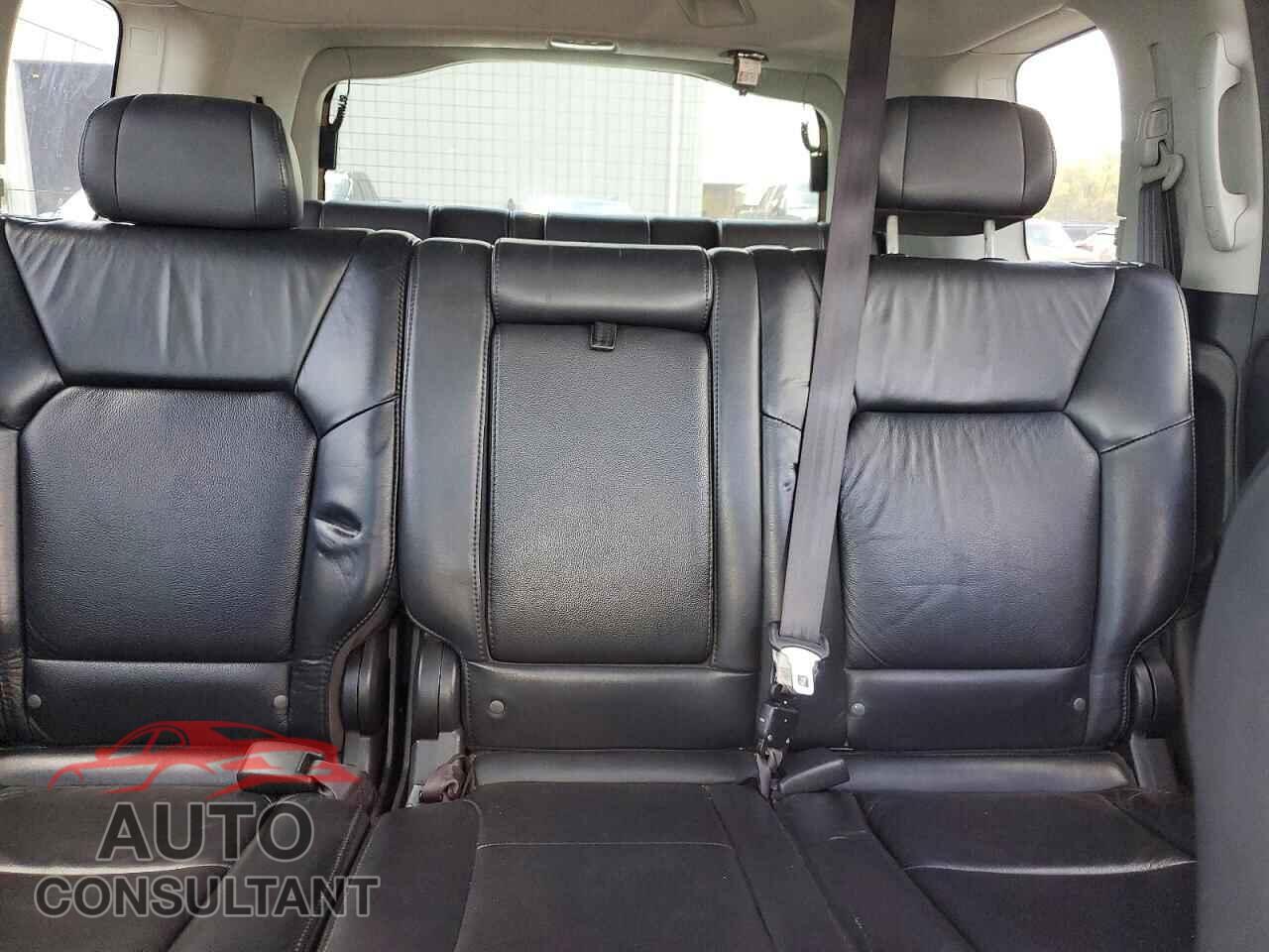 HONDA PILOT 2011 - 5FNYF4H50BB060986