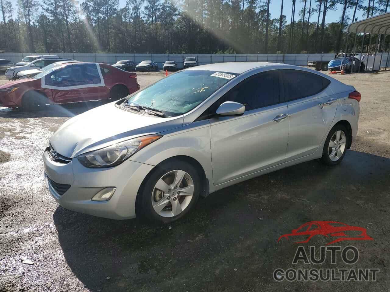 HYUNDAI ELANTRA 2013 - 5NPDH4AE9DH207510