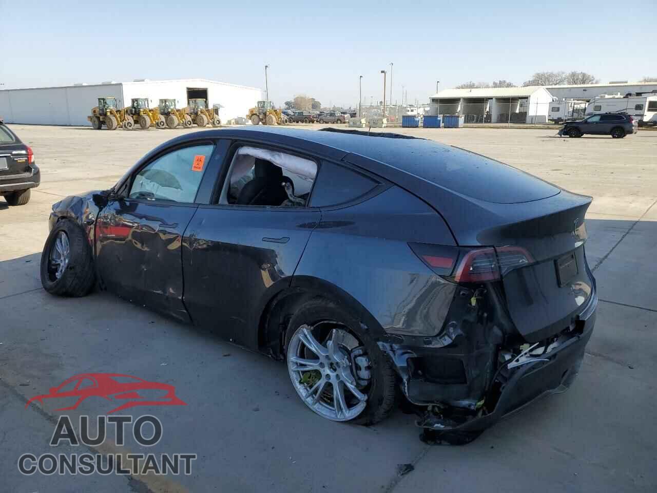 TESLA MODEL Y 2024 - 7SAYGDEE6RF063230
