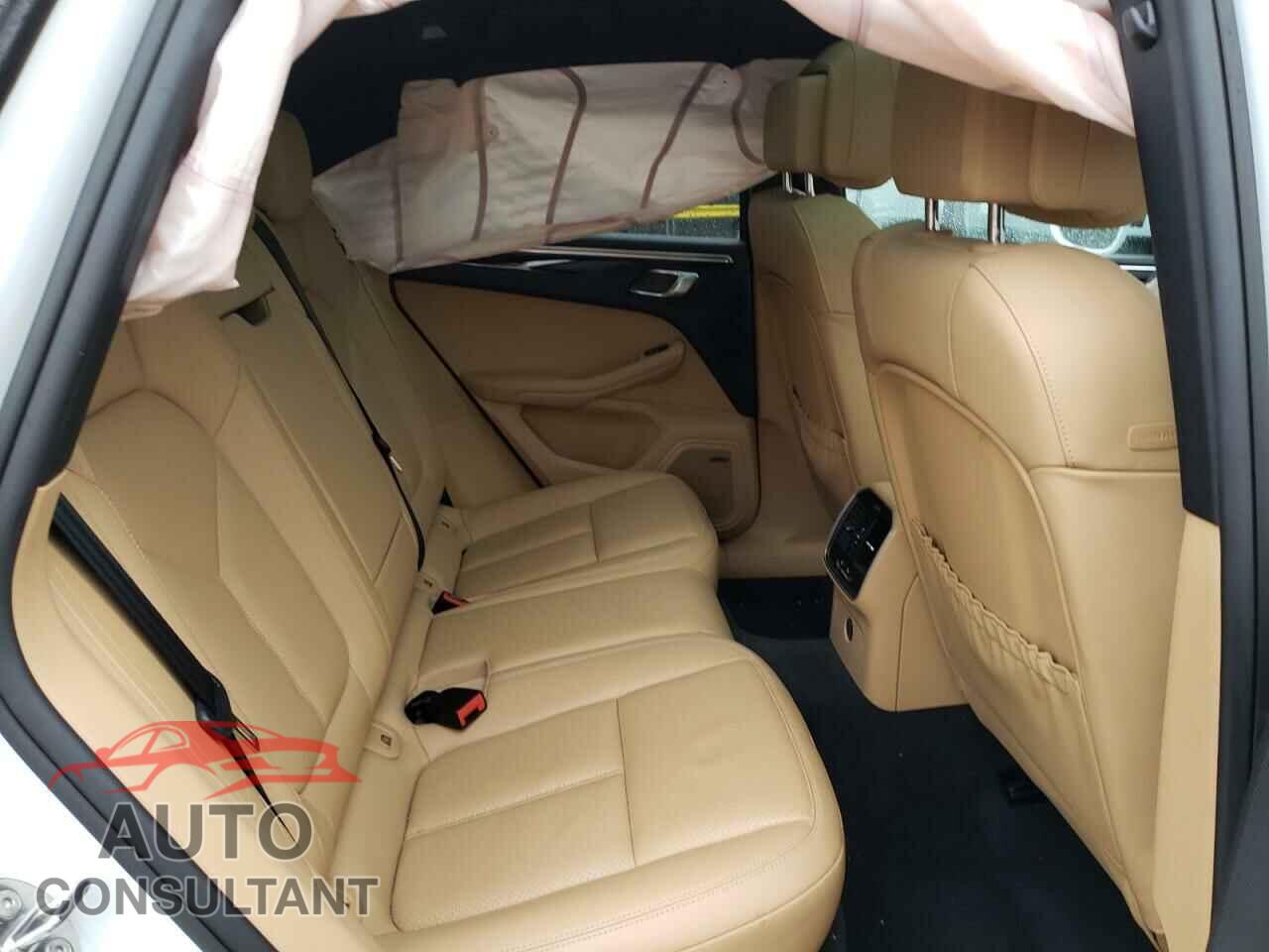 PORSCHE MACAN 2017 - WP1AA2A58HLB06471