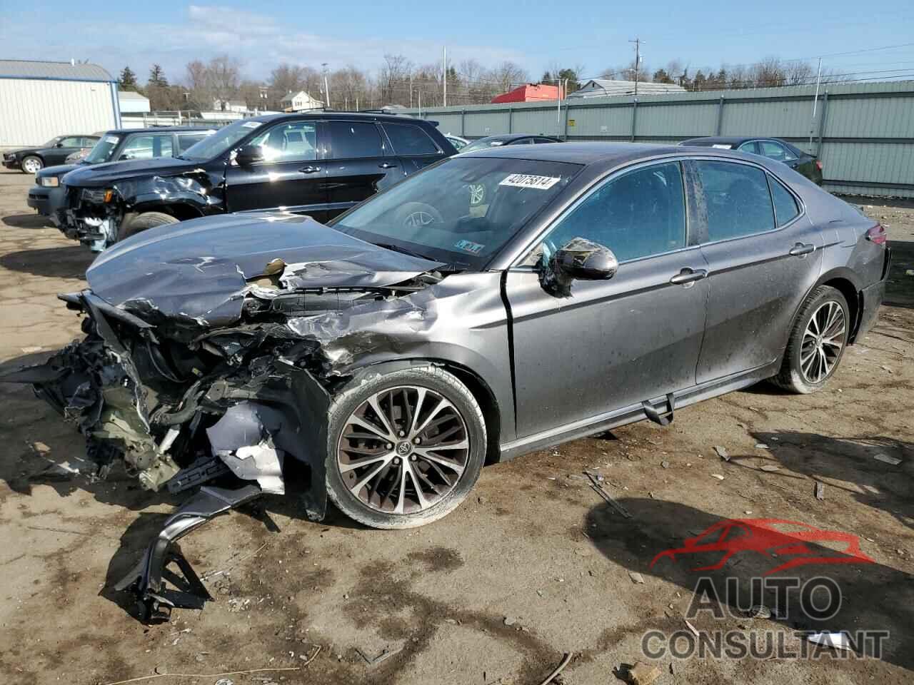 TOYOTA CAMRY 2018 - 4T1B11HK6JU519044