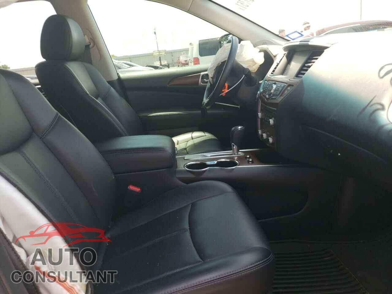 NISSAN PATHFINDER 2017 - 5N1DR2MN6HC640387