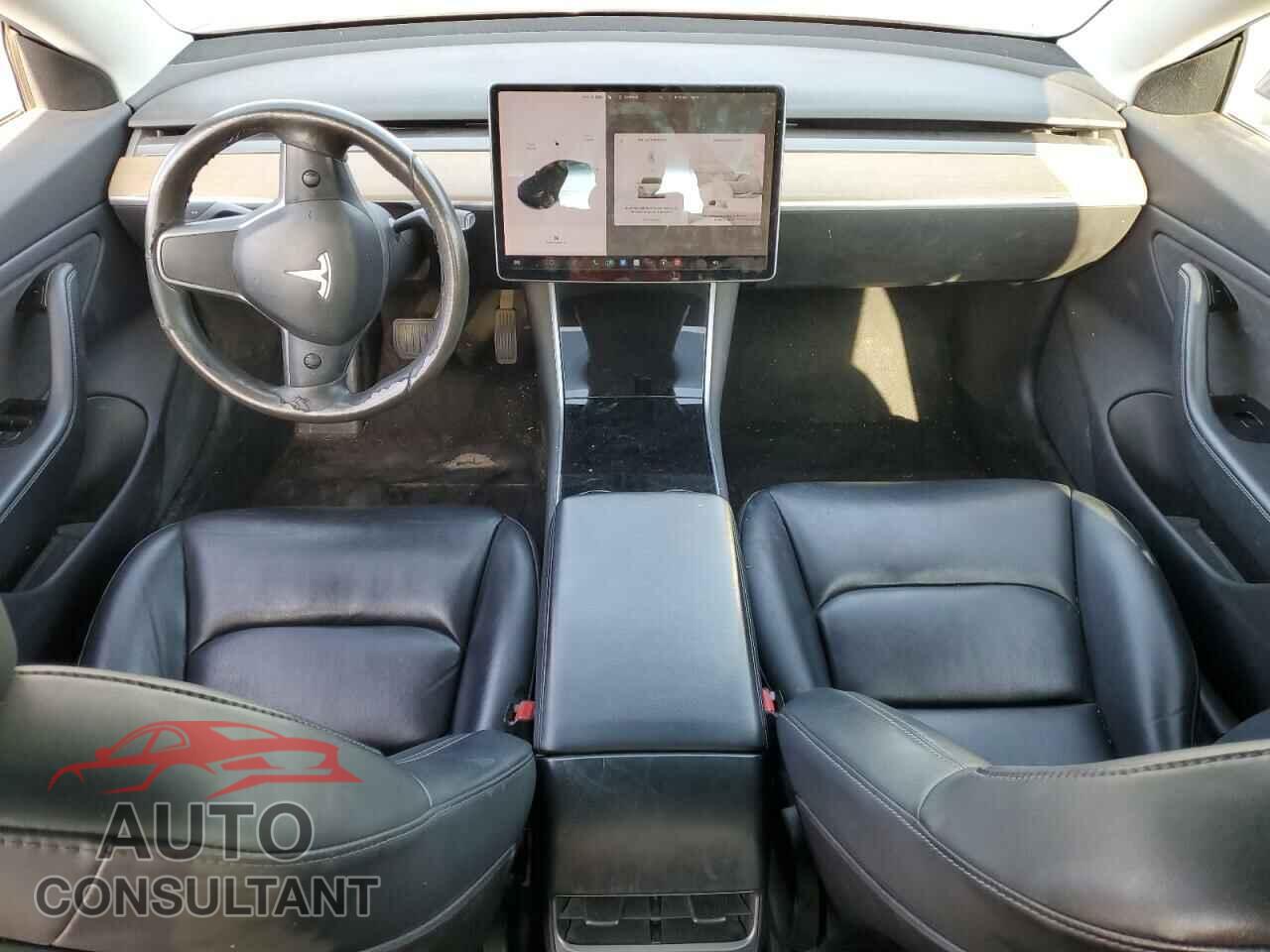 TESLA MODEL 3 2019 - 5YJ3E1EA3KF417154