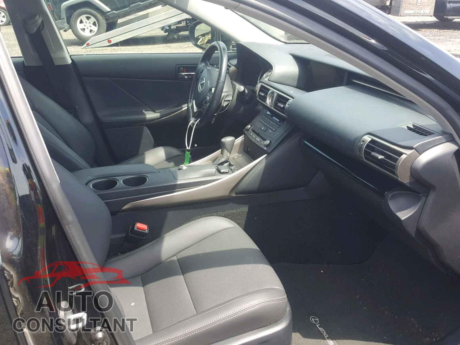LEXUS IS 2016 - JTHCM1D22G5011077