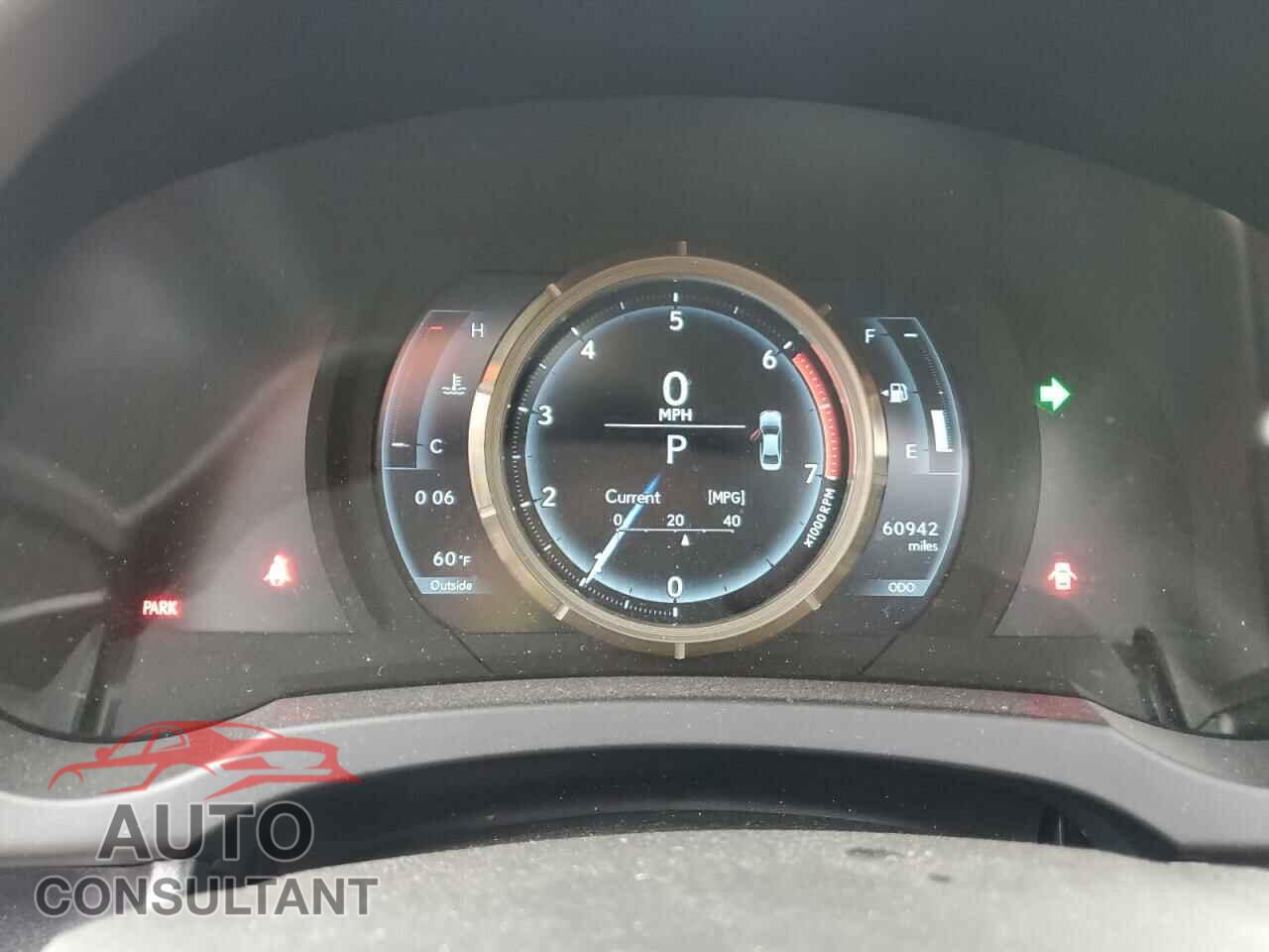 LEXUS IS 2017 - JTHBA1D21H5061541