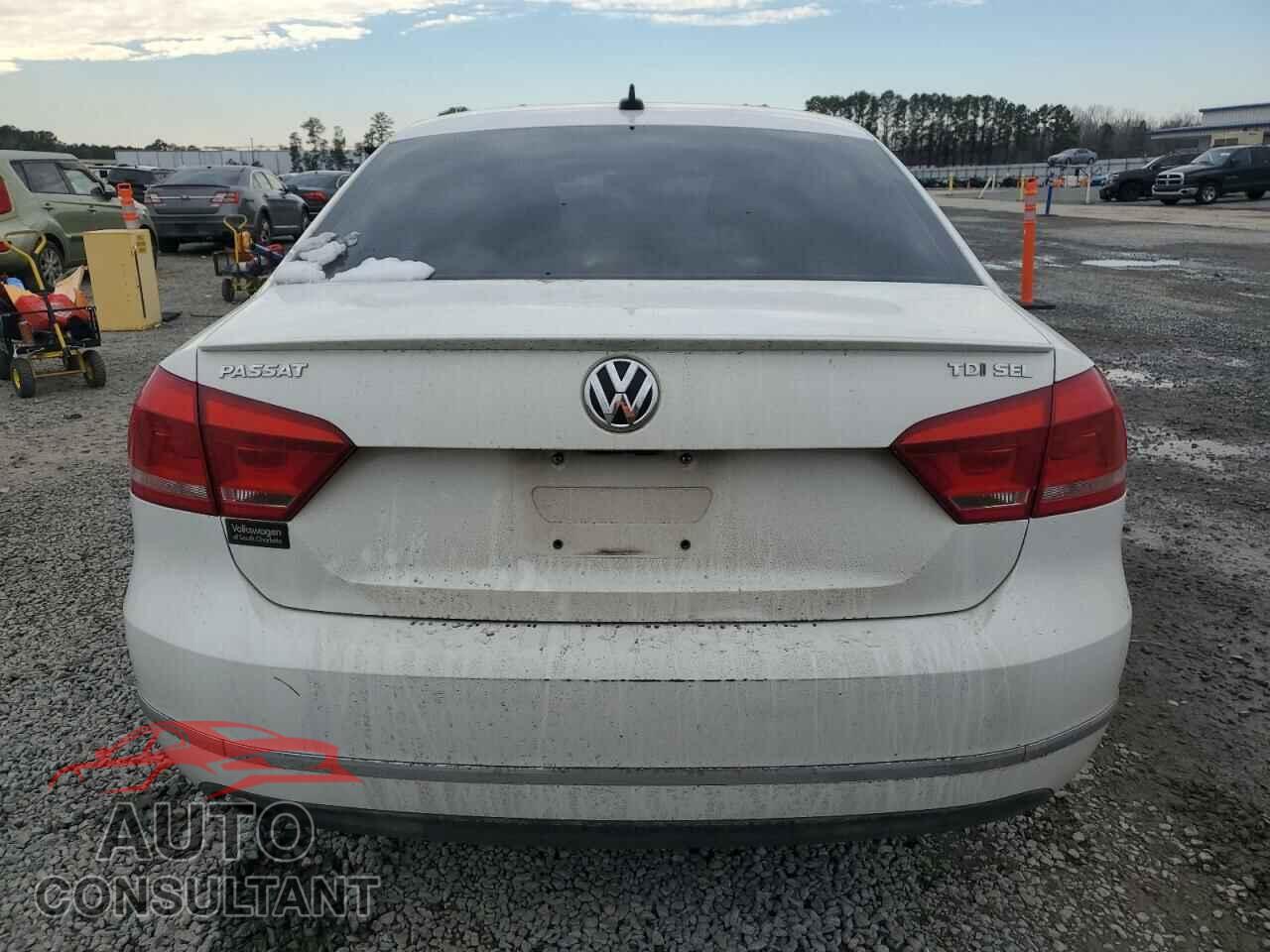VOLKSWAGEN PASSAT 2013 - 1VWCN7A33DC043376