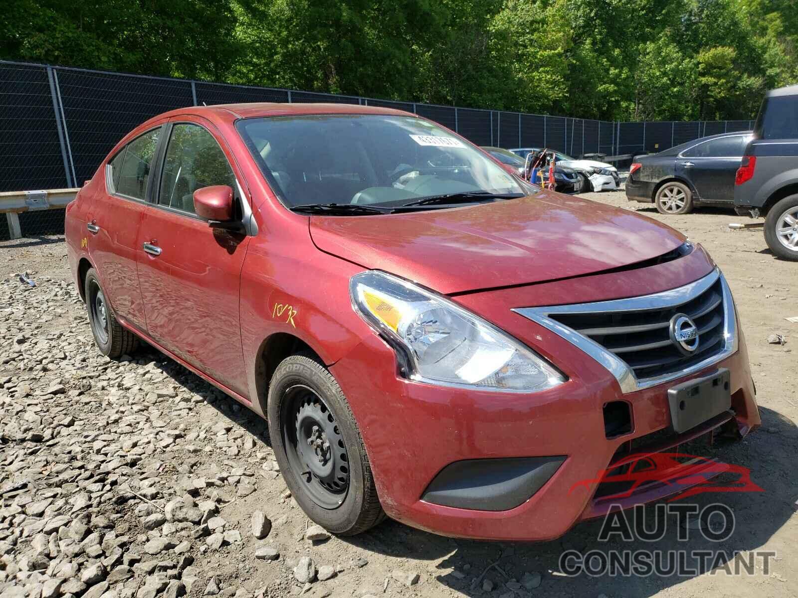NISSAN VERSA 2018 - 3N1CN7APXJL801223