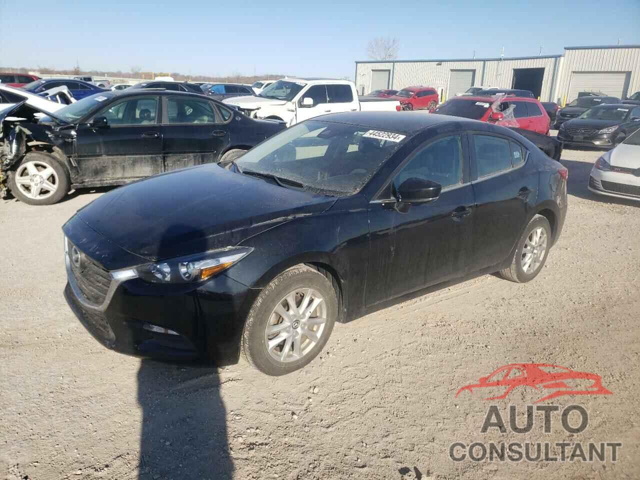 MAZDA 3 2018 - 3MZBN1U75JM175413