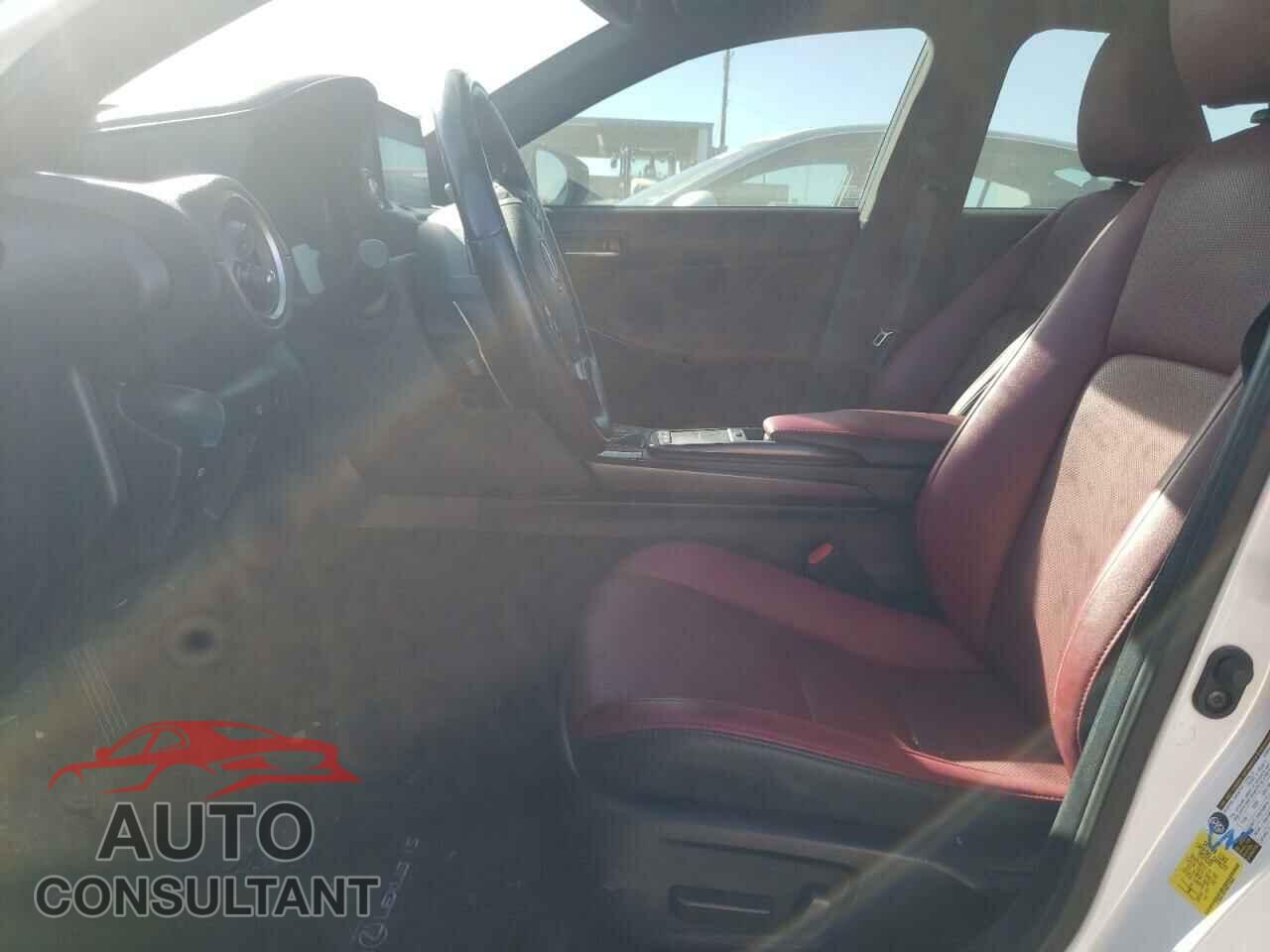 LEXUS IS 2021 - JTHAA1D2XM5112962