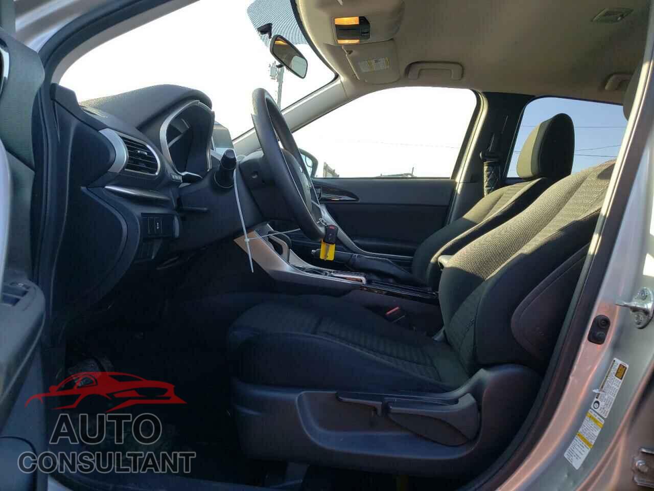 MITSUBISHI ECLIPSE 2018 - JA4AT4AA0JZ070485