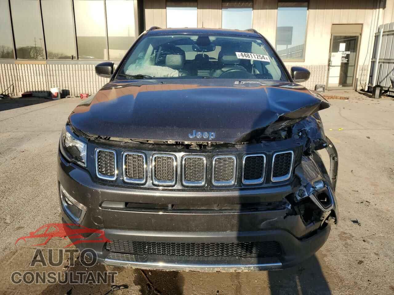 JEEP COMPASS 2018 - 3C4NJDCB6JT104505