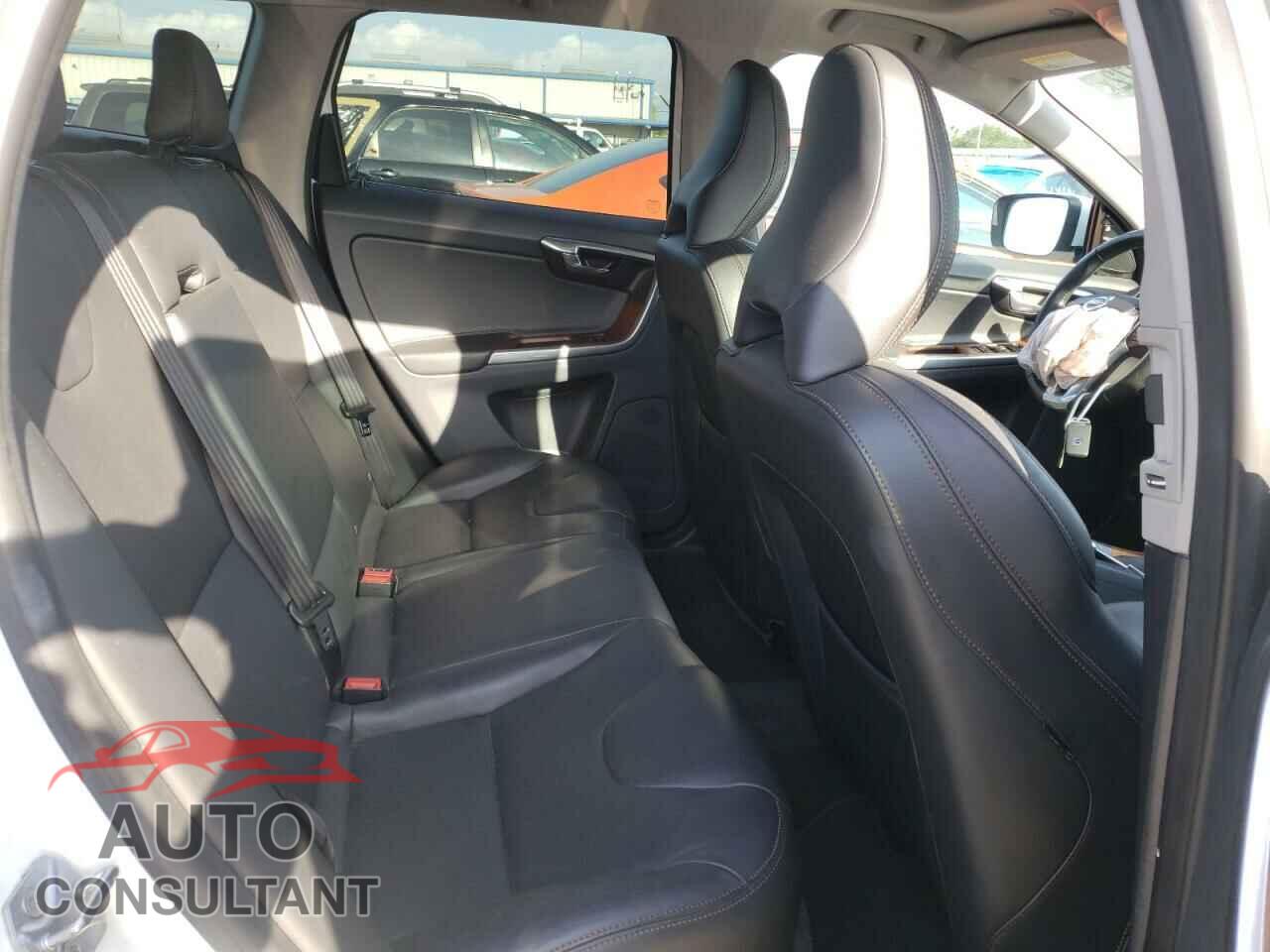 VOLVO XC60 2017 - YV440MRU9H2000767