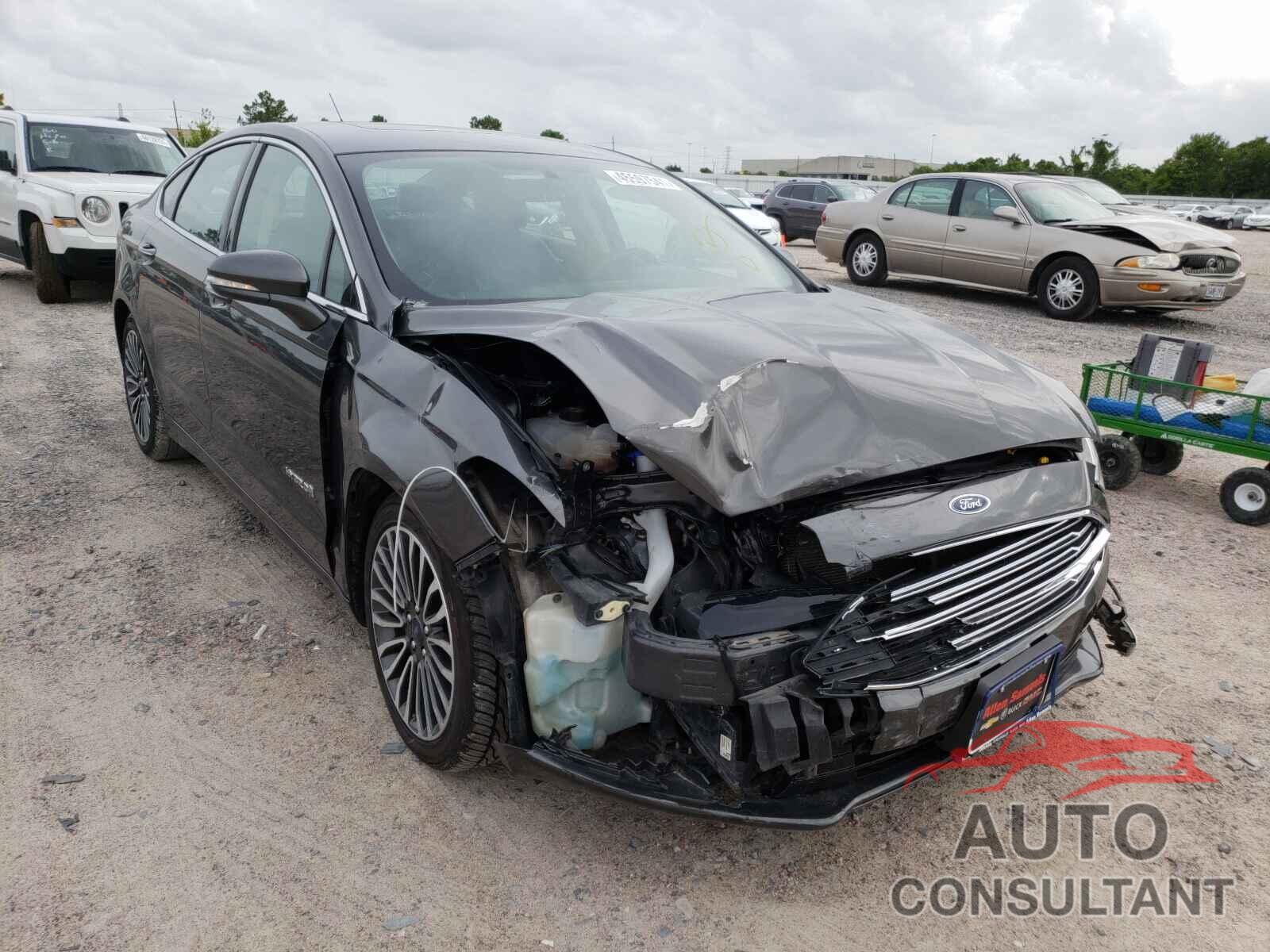 FORD FUSION 2018 - 3FA6P0RU1JR207015