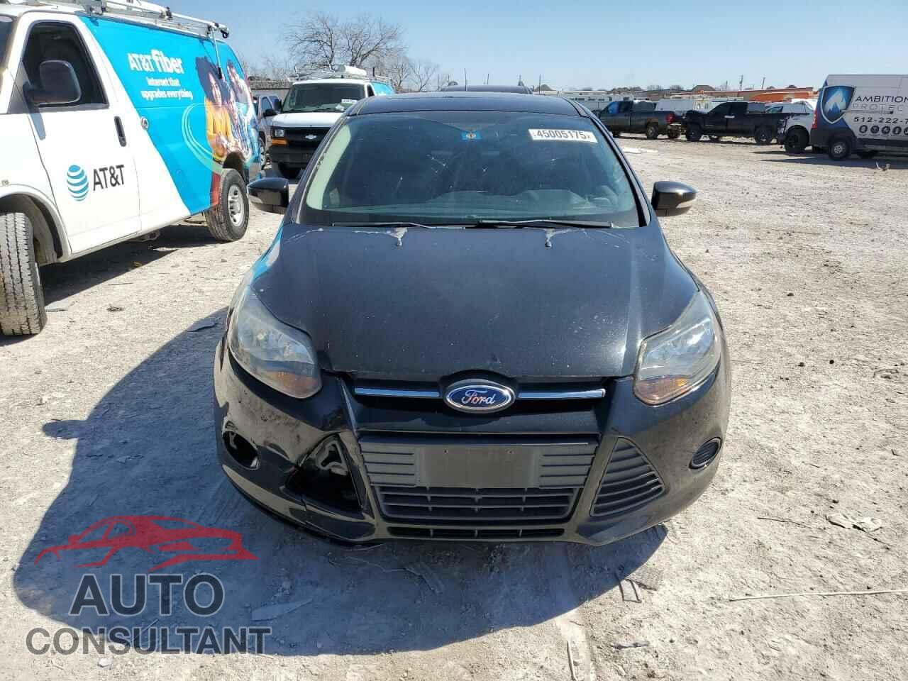 FORD FOCUS 2014 - 1FADP3K2XEL292846