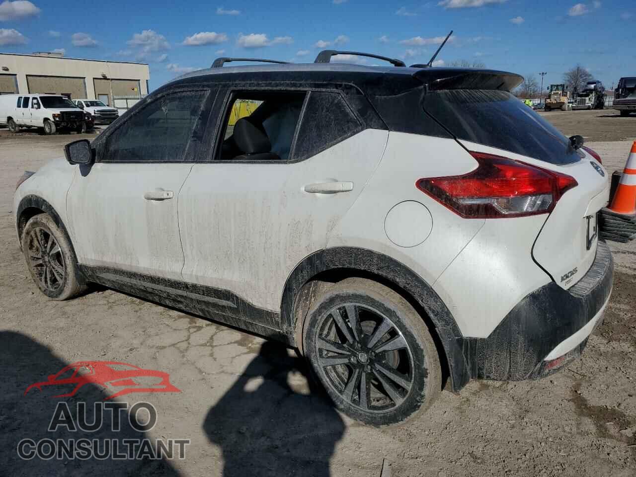 NISSAN KICKS 2019 - 3N1CP5CU3KL515233