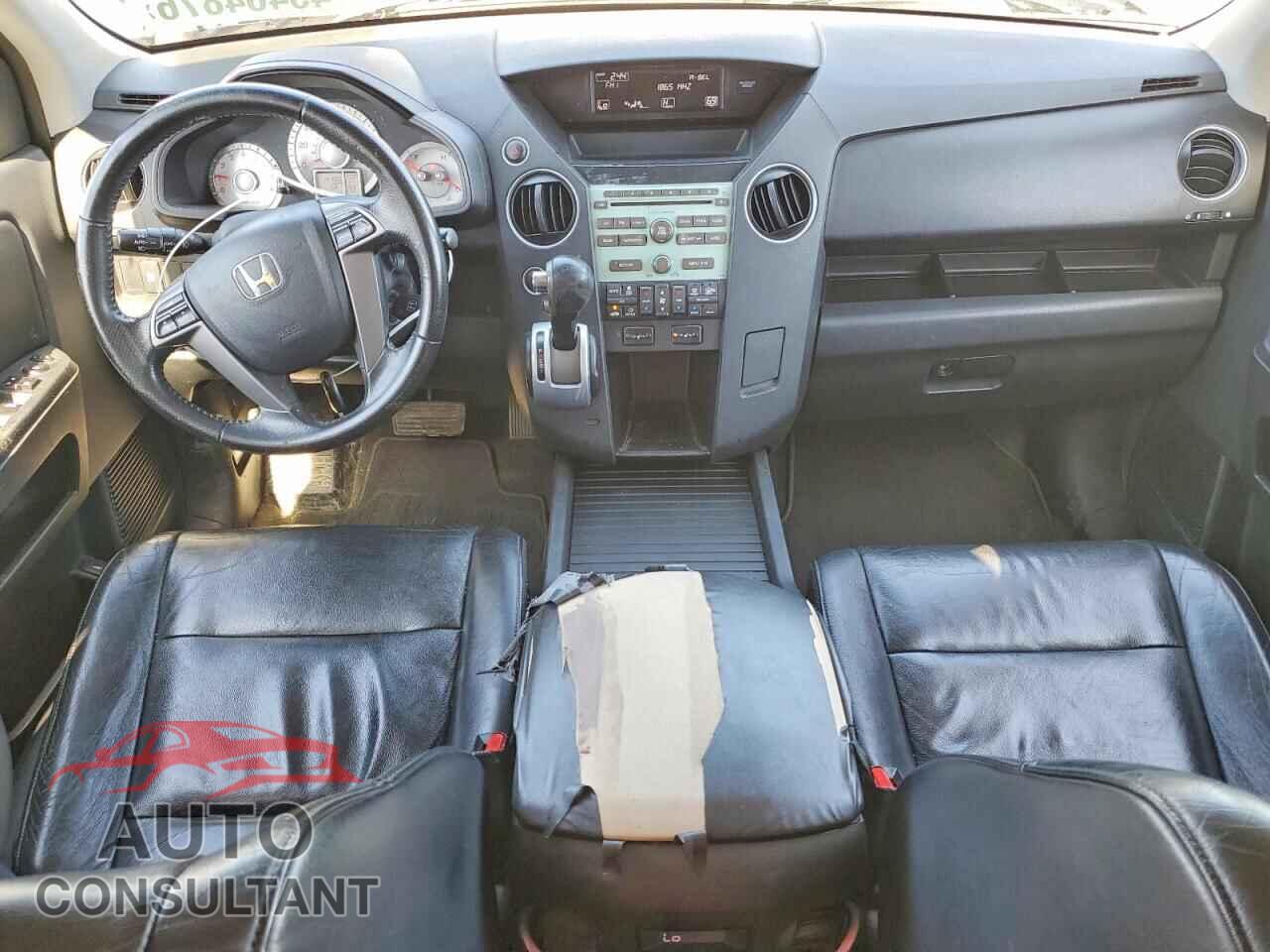 HONDA PILOT 2011 - 5FNYF4H5XBB009026