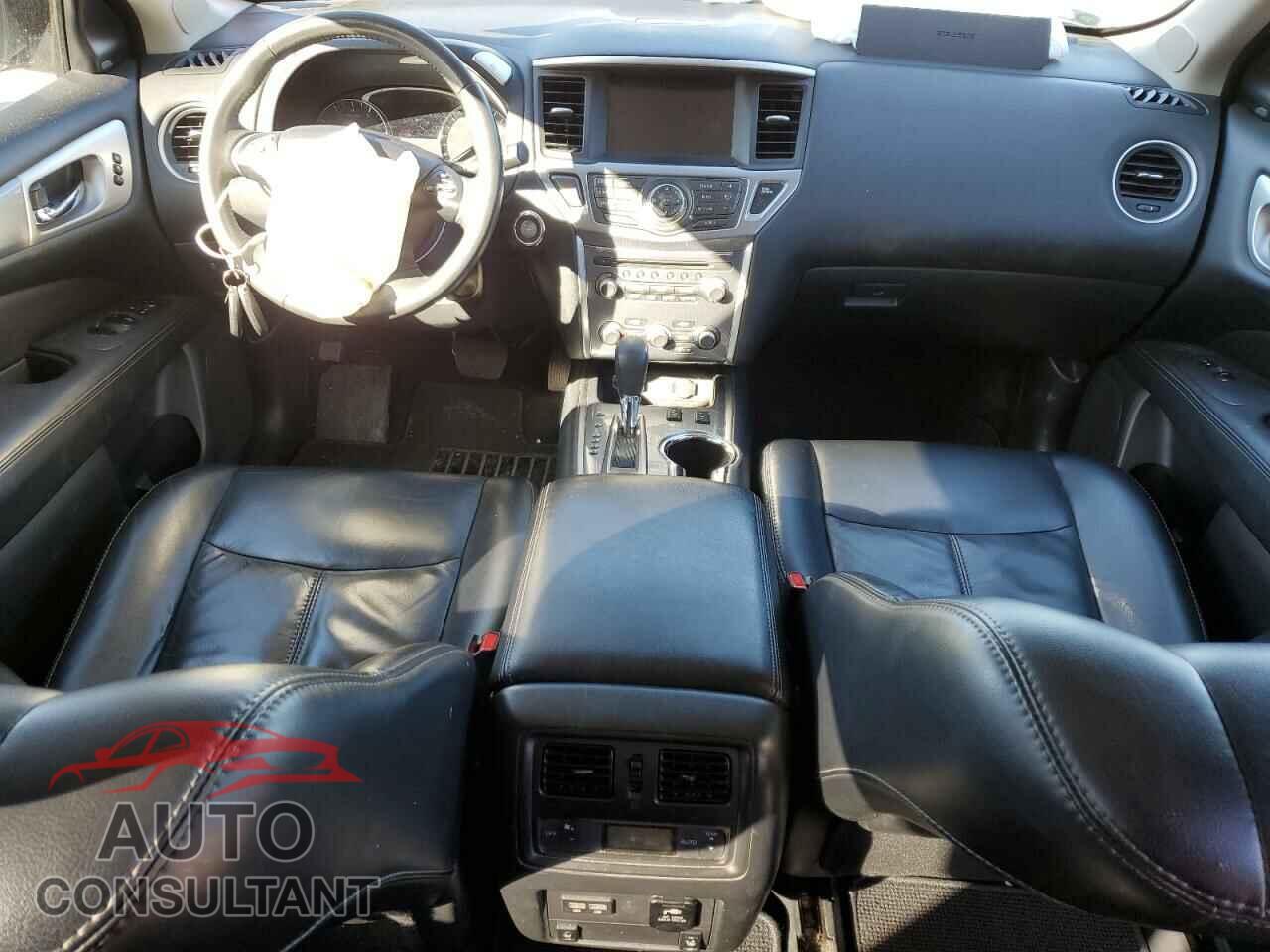 NISSAN PATHFINDER 2017 - 5N1DR2MM5HC911981