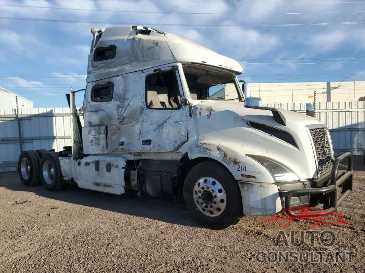VOLVO VN 2023 - 4V4NC9EH1PN613648
