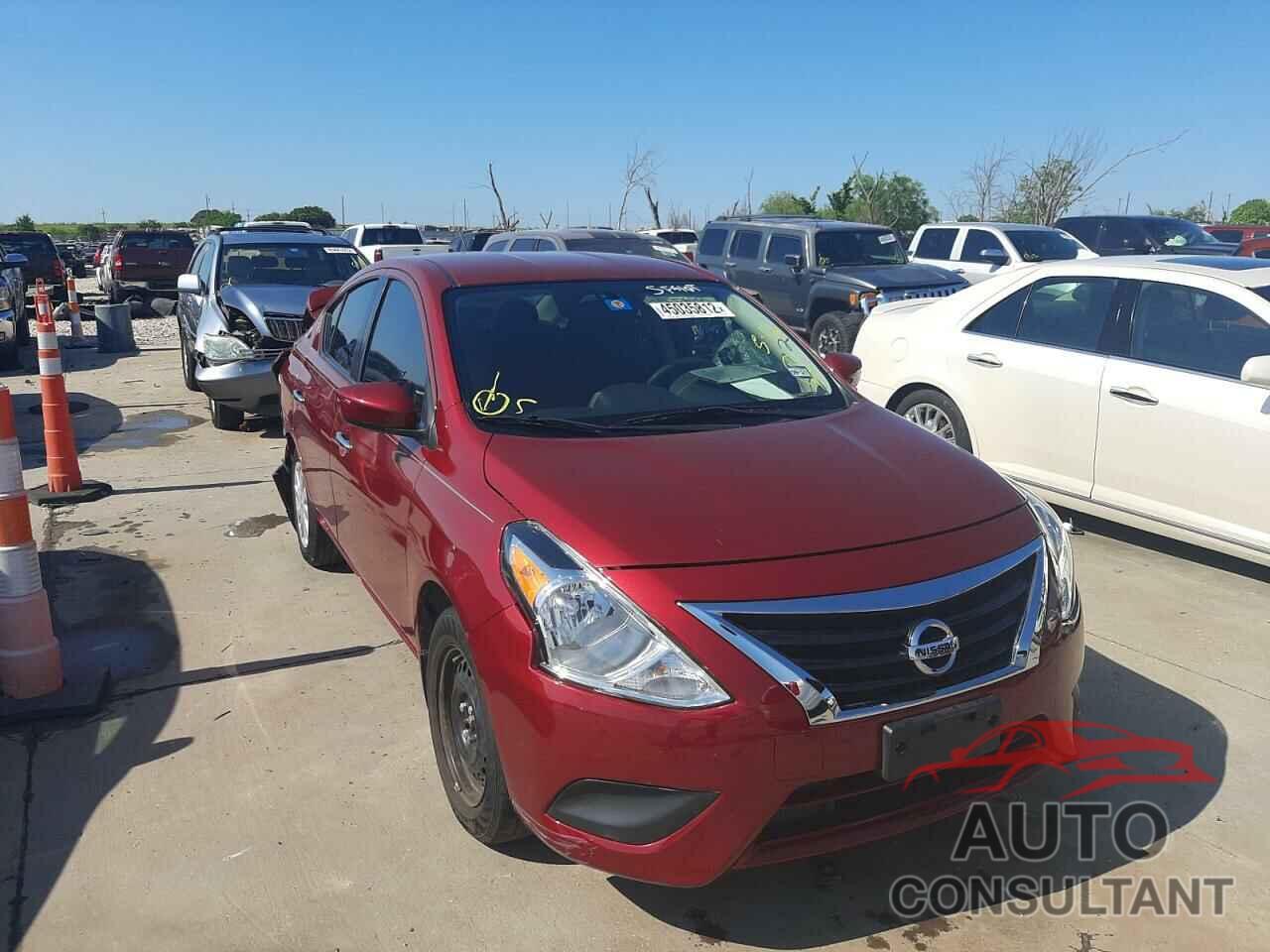 NISSAN VERSA 2019 - 3N1CN7AP1KL825492