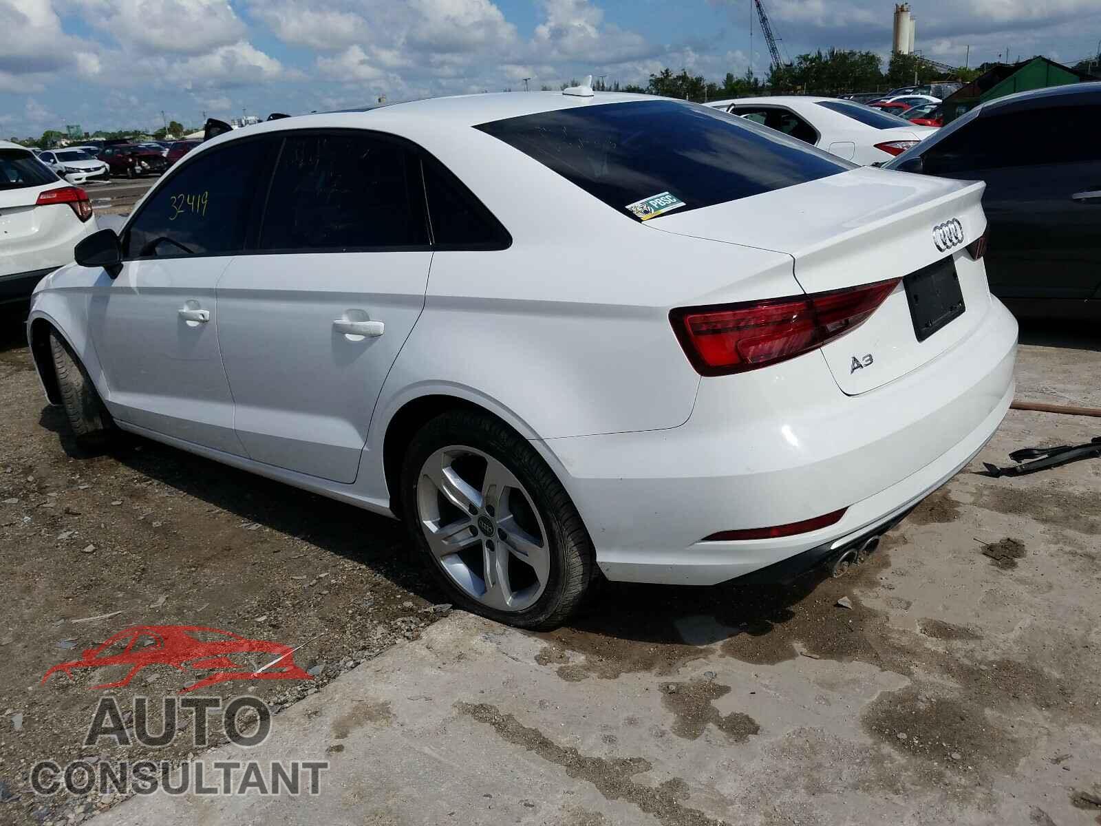 AUDI A3 2017 - WAUAUGFF5H1032569